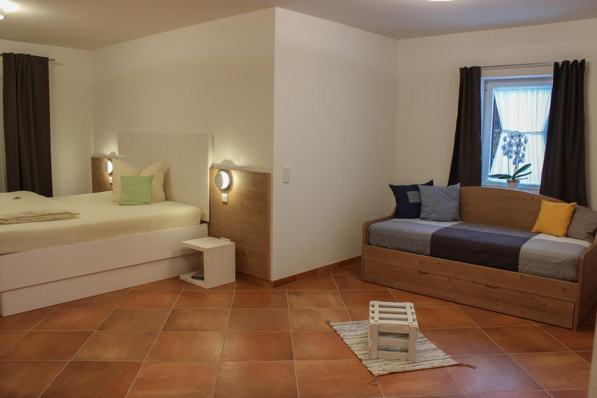 Bed & Breakfast Wirtsberg & Cafe Eching (Freising)